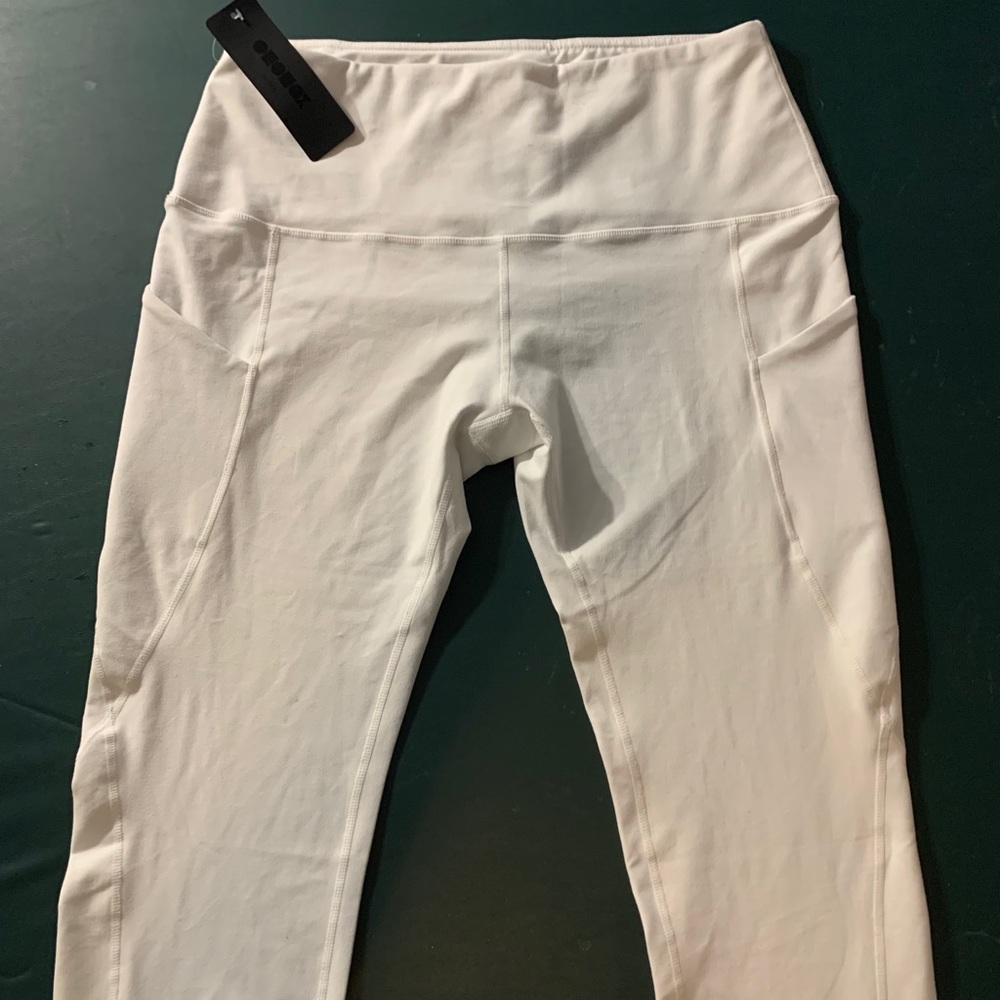 NWT White Leggings